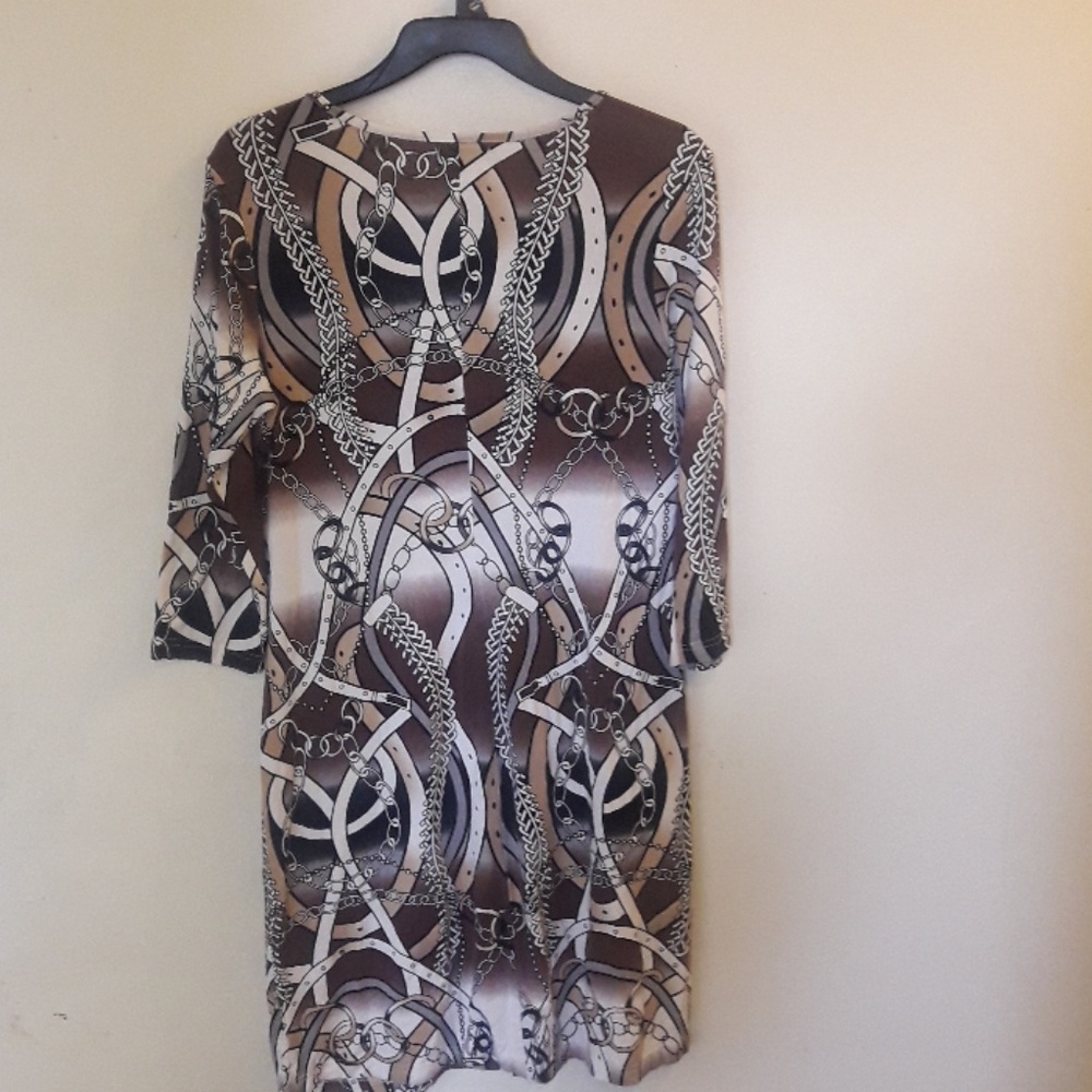 Dress - Picture 5 of 8